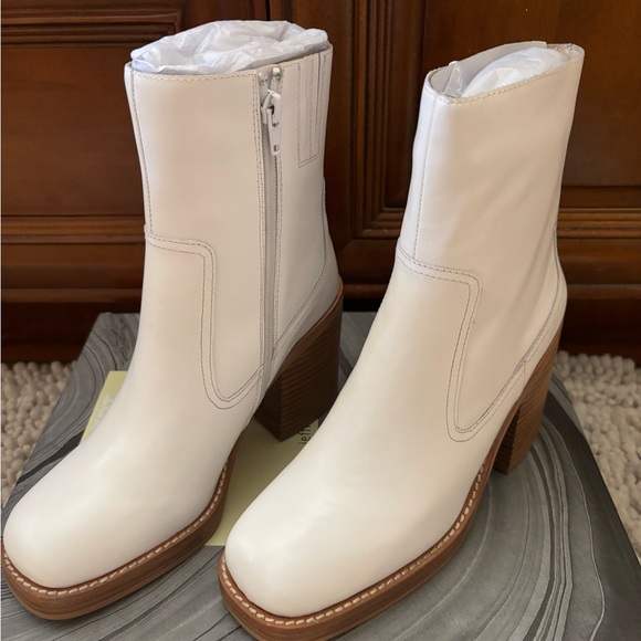 65% OFF JEFFREY CAMPBELL WHITE LEATHER MAXEM BOOT NO OFFERS - Picture 5 of 10